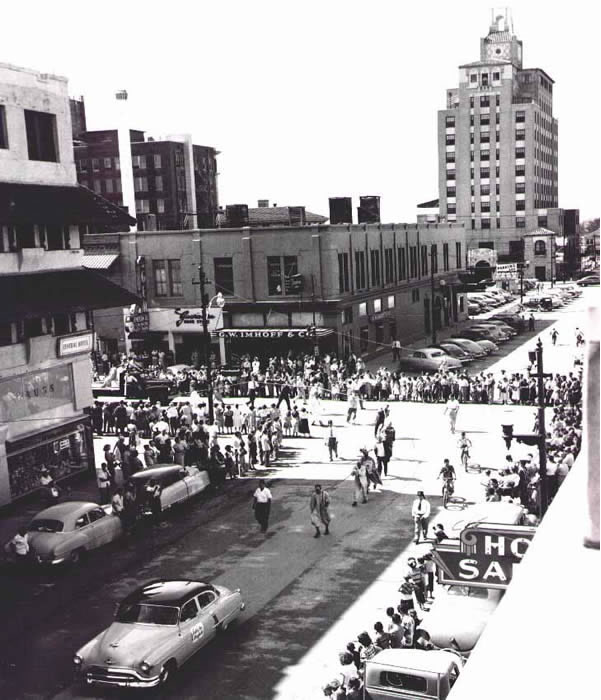 Proctor St. Parade in downtown Port Arthur 19501